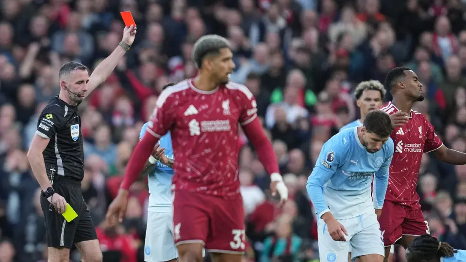Expulsión de Gravenberch de Liverpool | AP