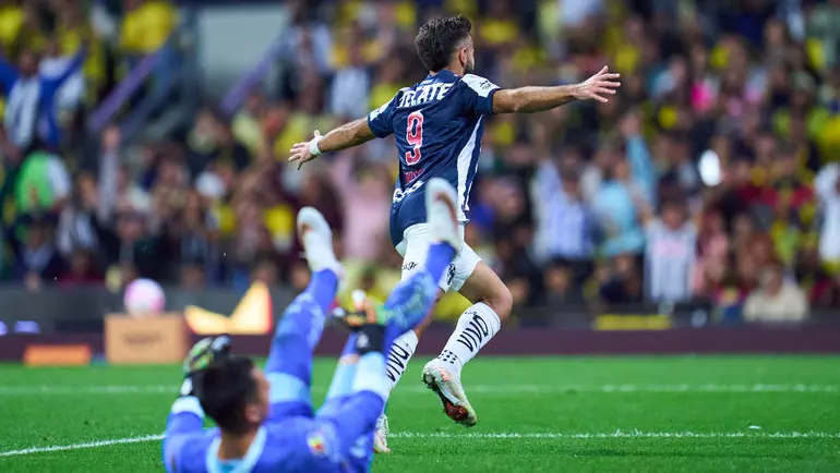 Diego Rossi, futbolista de Rayados, en festejo de gol ante América | MEXSPORT