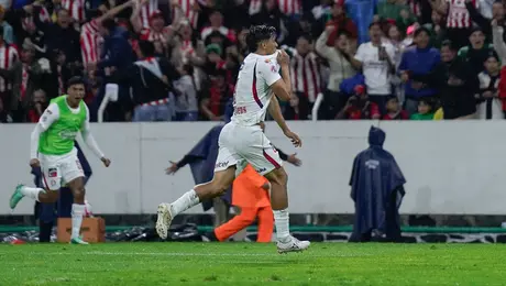 De villano a héroe: Ángel Sepúlveda cambió la historia del Clásico Tapatío