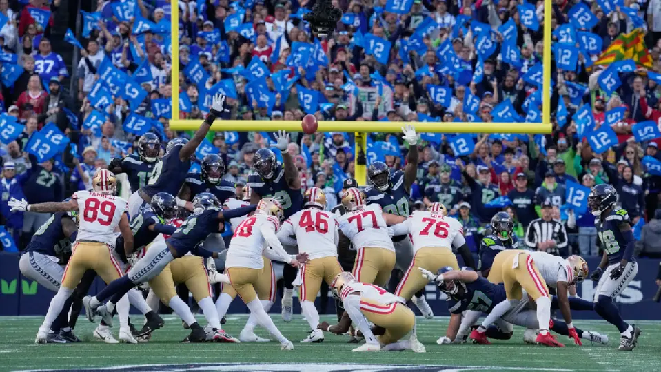 El gol de campo de Eddy Pineiro que le dio la victoria a los San Francisco 49ers ante los Seattle Seahawks | AP