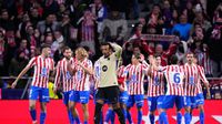 Jugadores del Atlético de Madrid celebran gol ante Barcelona | AP