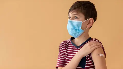 La vacuna triple viral no deja cicatriz en el brazo, reportaron las autoridades / FREEPIK