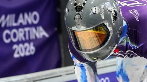 Vladyslav Heraskevych con el casco | AP
