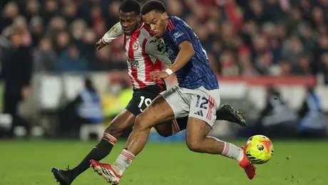¿Se les va la Premier? Arsenal empata ante Brentford y deja puntos vitales