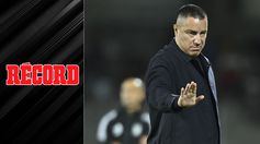 EFRAÍN JUÁREZ  ESTÁ QUEDANDO A DEBER EN PUMAS