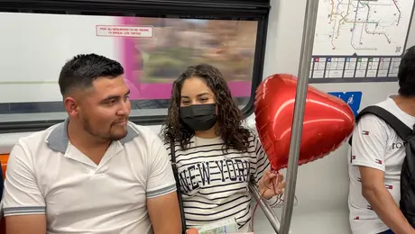 ¿Vas a regalar globos en San Valentín? El Metro CDMX advierte que no podrás ingresarlos