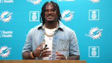 Malik Willis en su presentación con Dolphins | AP