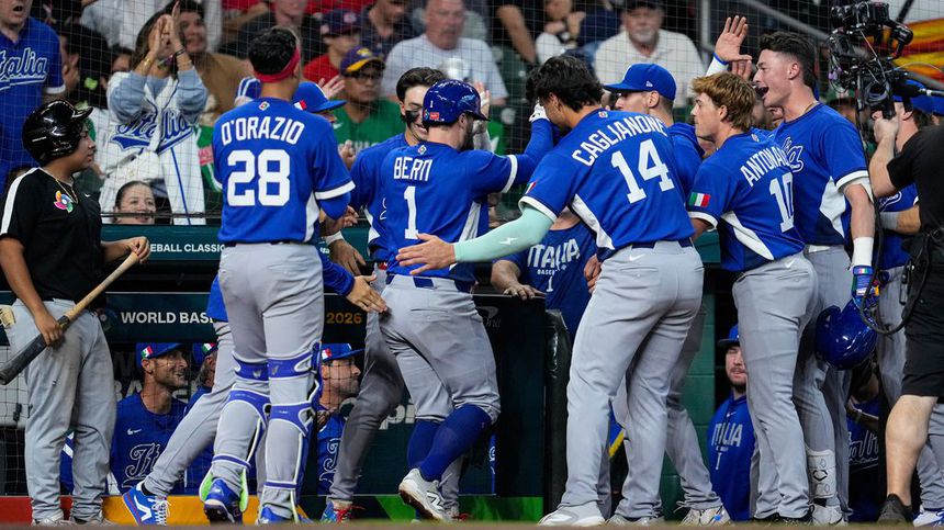 ITALIA VS MÉXICO | AP