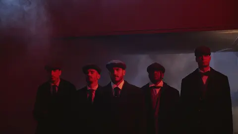 El Atlético de Madrid se viste de gala al estilo 'Peaky Blinders'