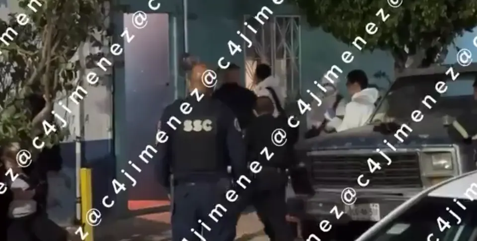 Los cuerpos de un hombre y una mujer de 62 años fueron localizados dentro de la cisterna de un inmueble ubicado en CDMX. / @c4jimenez