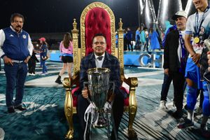 ‘Cualquier cosa menos el título es fracaso’: Víctor Velázquez reveló las órdenes de la directiva para Larcamón