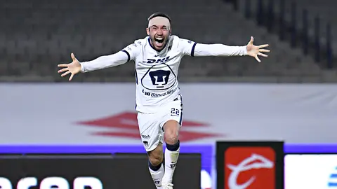 Juan Pablo Vigón con Pumas en la Liguilla ante Cruz Azul | IMAGO7