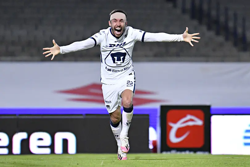 Juan Pablo Vigón con Pumas en la Liguilla ante Cruz Azul | IMAGO7