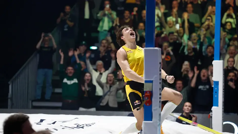 Duplantis vuelve a superarse y establece un nuevo récord mundial en salto con garrocha