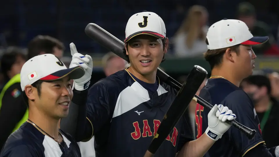 Shohei Ohtani y Munetaca Murakami con Japón I AP