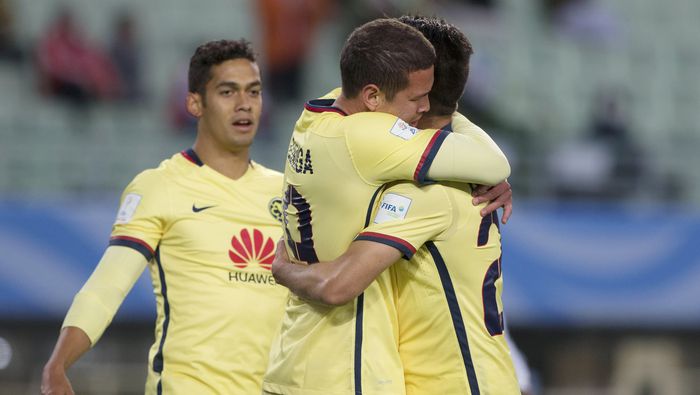 Martín Zúñiga en celebración con América en la Copa Mundial de Clubes 2015 | IMAGO 7