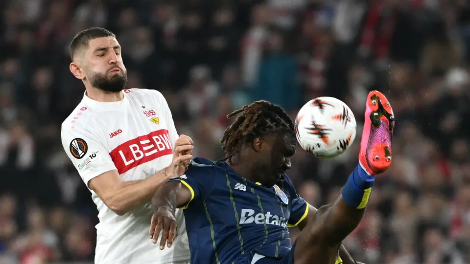 Stuttgart 1-2 Porto compromiso de la Europa League l AP