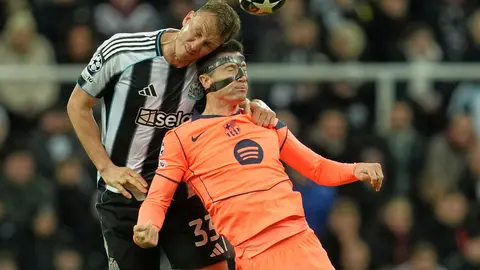 Lewandowski con el Barcelona ante el Newcastle en la Campions League | AP