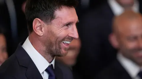 Donald Trump junto a Lionel Messi | AP