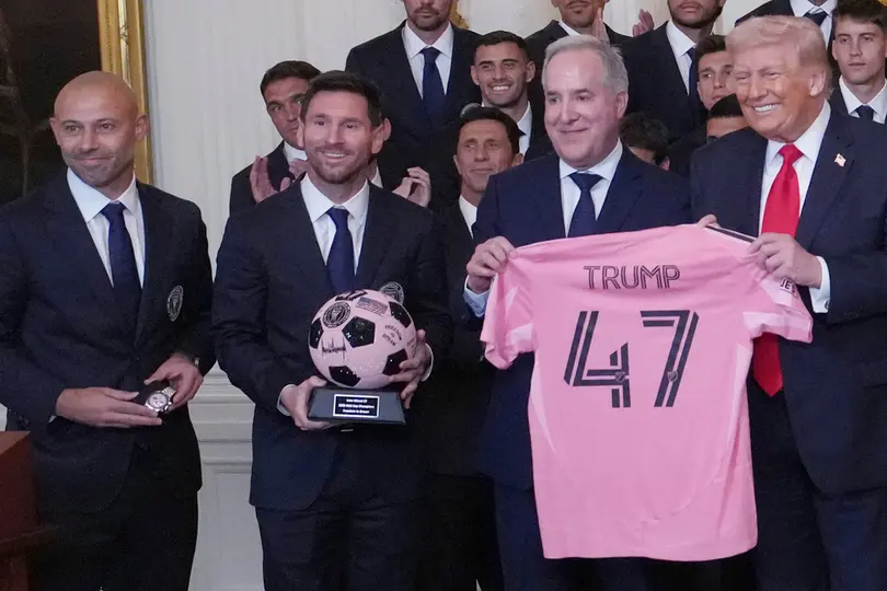 Donald Trump junto a Lionel Messi | AP