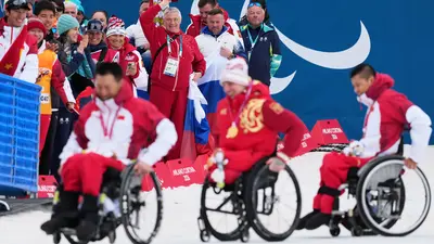 Vuelve a sonar el himno ruso en los Paralímpicos con Golubkov y Bagiian