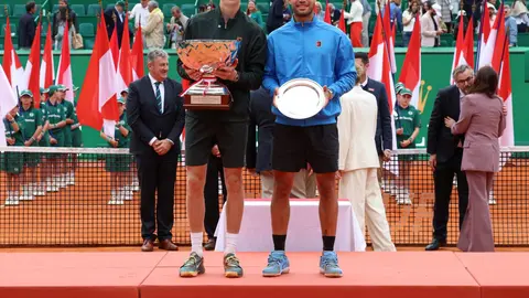 Jannik Sinner y Carlos Alcaraz en la Final del Masters de Montecarlo 2026 | AFP