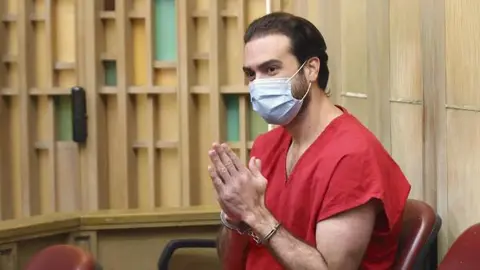 El actor mexicano permanece recluido en una prisión en Florida tras ser sentenciado en 2023. / AP