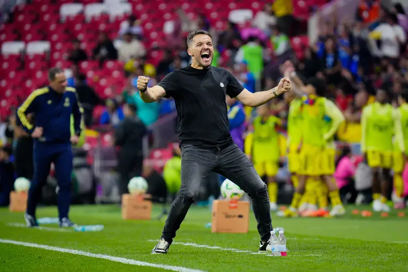 Nicolás Larcamón festejando el gol de Omar Campos en un partido | IMAGO7