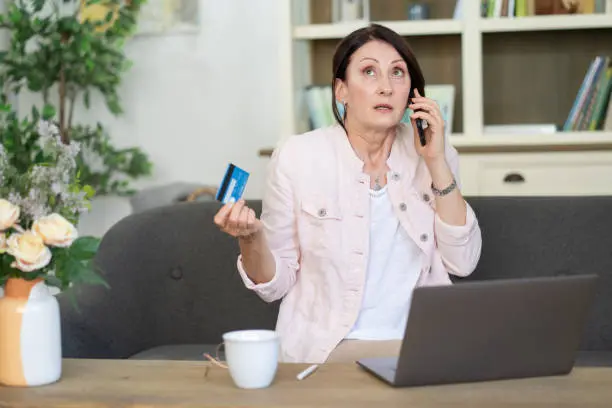 Descargar aplicaciones de préstamos desconocidas puede poner en riesgo tus datos y los de tus contactos./ Pixabay
