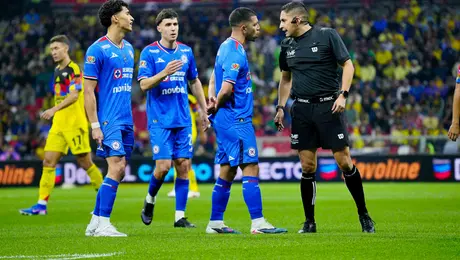 ¿Problemas en el estacionamiento? Jugadores de Cruz Azul se marcharon del Estadio Banorte a pie