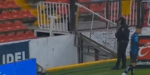 Fosa del Estadio Corregidora l CAPTURA