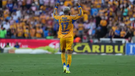 Búfalo Aguirre anota su primer gol con Tigres en Liga MX