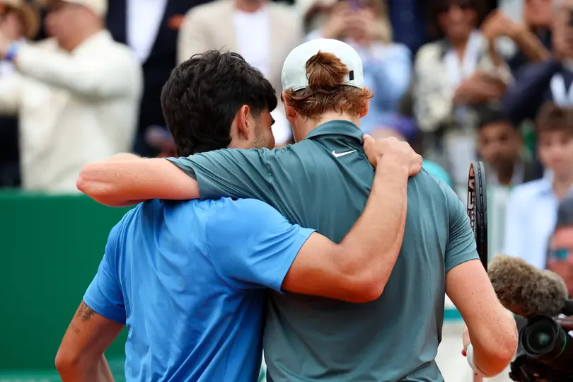 Carlos Alcaraz y Jannik Sinner en la Final del Masters de Montecarlo 2026 | AFP