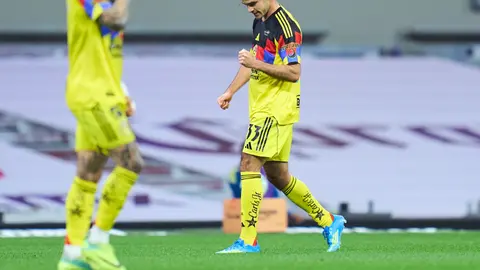 'Pato' Salas festeja gol con América | IMAGO7