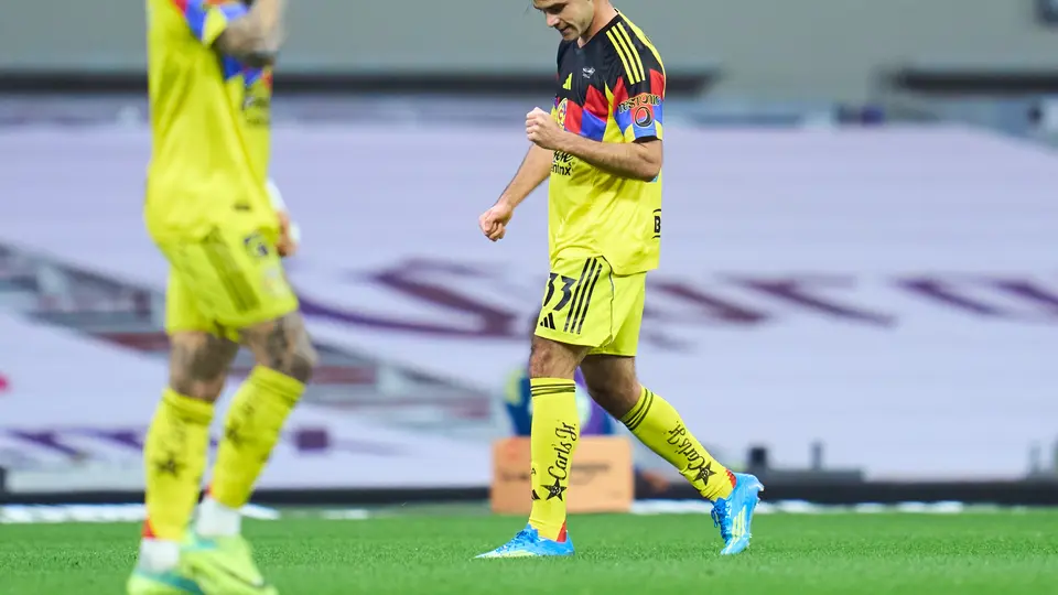 'Pato' Salas festeja gol con América | IMAGO7