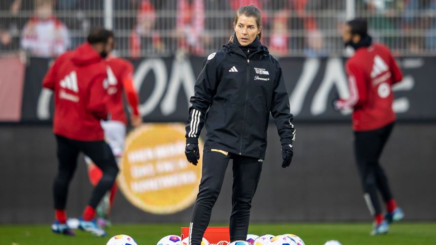 Marie Louise Eta durante un entrenamiento de Union Berlin | AP