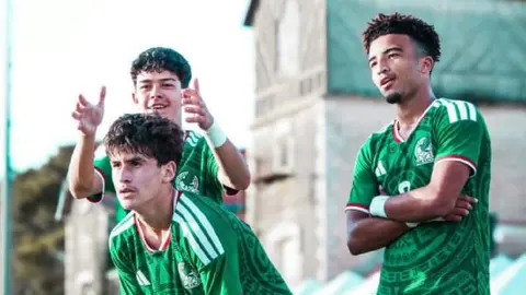 Da’vian Kimbrough con México Sub-16 I IG:@daviank14