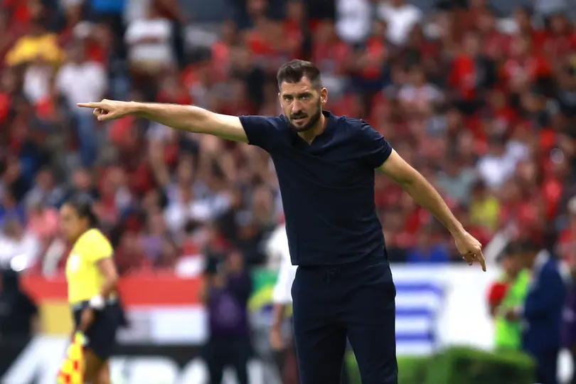 Nico Sánchez actúa como entrenador interino de los Rayados | Imago7