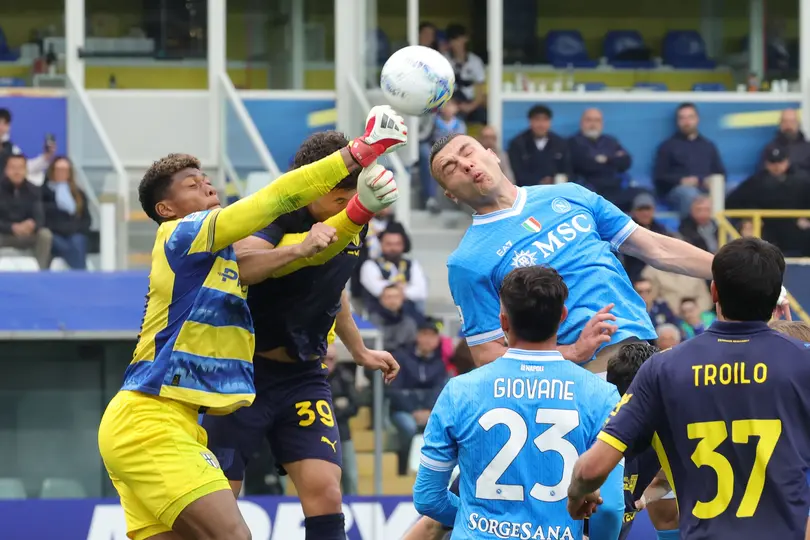 Empate del Parma y Napoli en la Serie A I AP