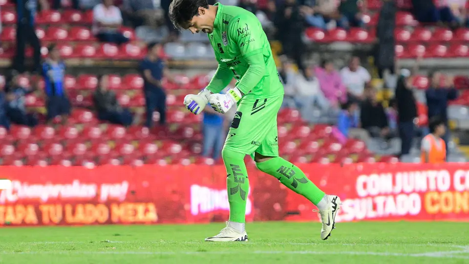 José Hernández, portero de Querétaro celebra el tercer gol de su equipo I IMAGO7