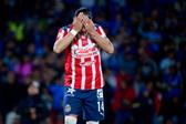 'Chicharito' Hernández en lamento tras fallar el penal contra Cruz Azul en la Liguilla del Apertura 2025 | IMAGO 7