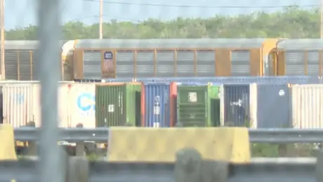 SRE confirma muerte de tres mexicanos hallados dentro de vagón de tren en Texas
