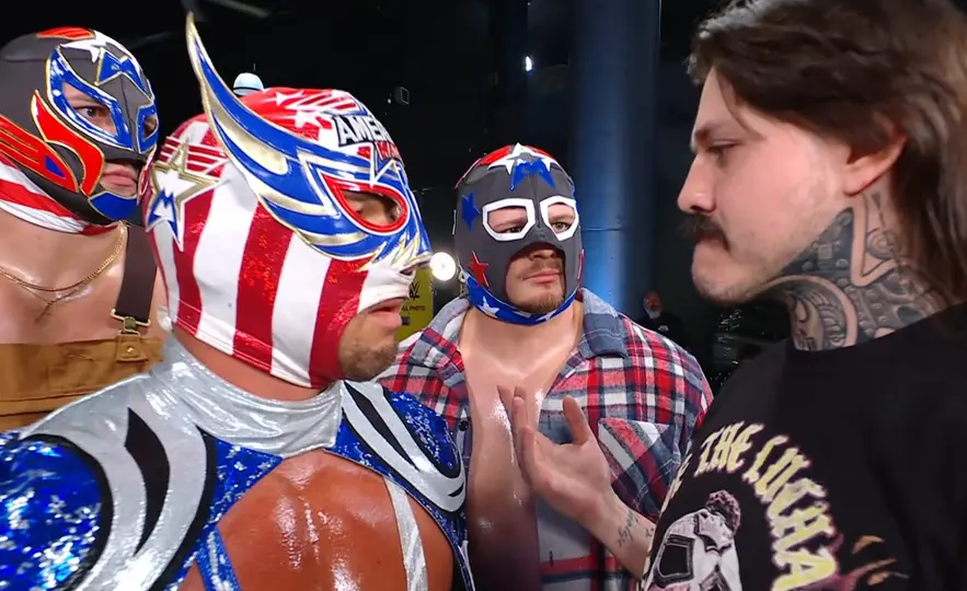 Careo entre el Grande Americano y Dom Mysterio | Captura de pantalla