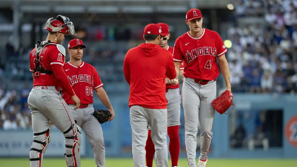 Salida de Jack Kochanowicz en el juego contra Dodgers | AP