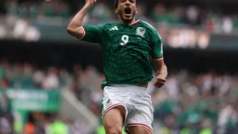 Raúl Jiménez celebrando su anotación ante Sudáfrica en la Copa del Mundo | Miguel Pontón