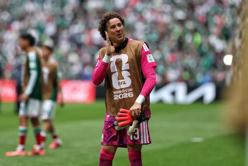 Guillermo Ochoa siendo suplente en el México vs Sudáfrica | Miguel Pontón