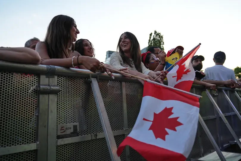 Afición canadiense de cara al debut de su selección | AP