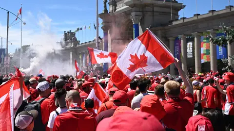Canadá emocionada para el partido contra Bosnia l AP