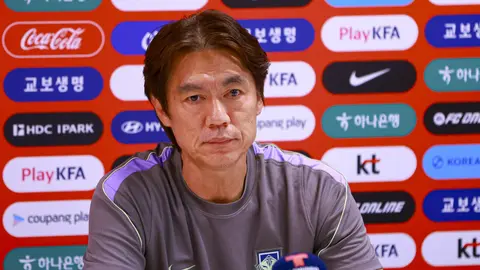 Hong Myung-bo entrenador de Corea del Sur tras el partido ante Chequia | MEXSPORT