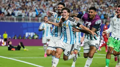 ¡Otra vez en tiempo extra! Argentina elimina a Suiza con un golazo de Julián Álvarez